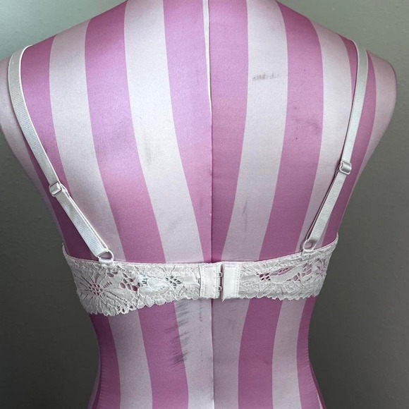 Women's Pink‎ Lace Bra Size 34B - Picture 3 of 5